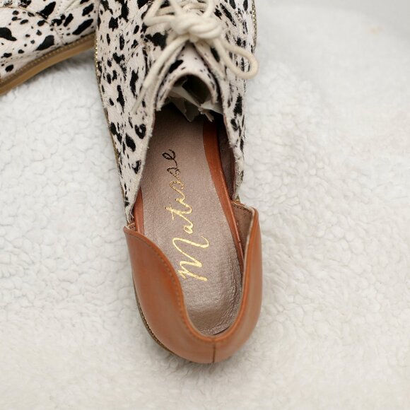 Matisse Quake Oxford's Cowhide Dalmatian Pattern Cutout Leather Heel - Picture 4 of 7